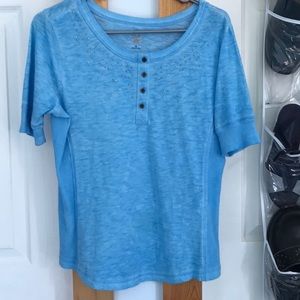 🎉GVS sky blue t shirt bling short sleeves medium